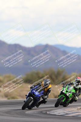 media/Nov-16-2025-Race Pace (Sun) [[8c5fa54630]]/Non Verified Riders (1st 20 Minutes)/5-Turn 15 (110pm)/